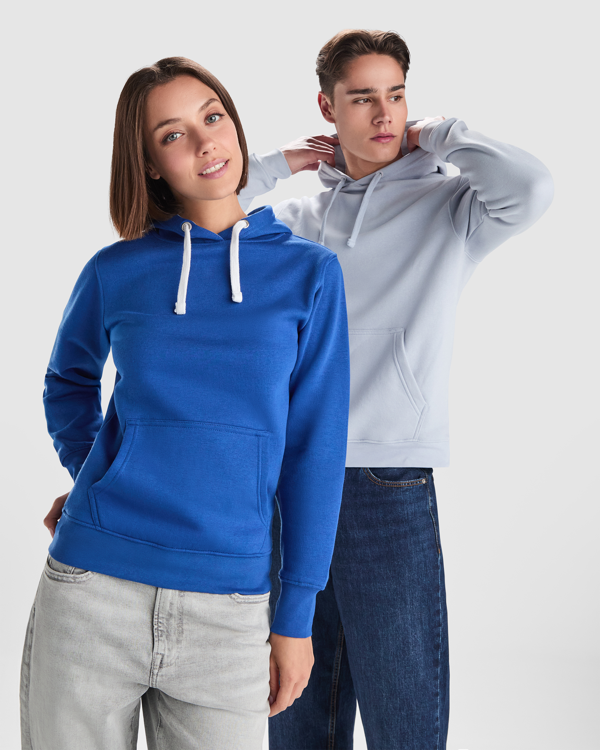 Sudadera unisex con capucha Urban 280 g/m² – Roly 4 Sudadera unisex con capucha Urban 280 g vista modelo 3